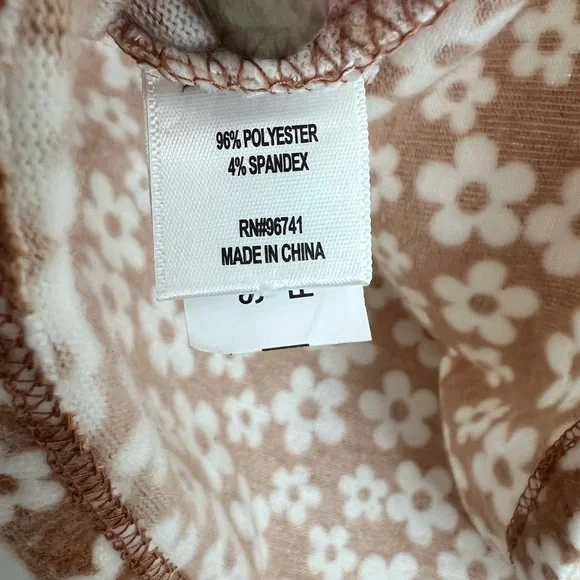 Belle du Jour Floral Lounge Set Juniors’ Size X-Large - Picture 9 of 9